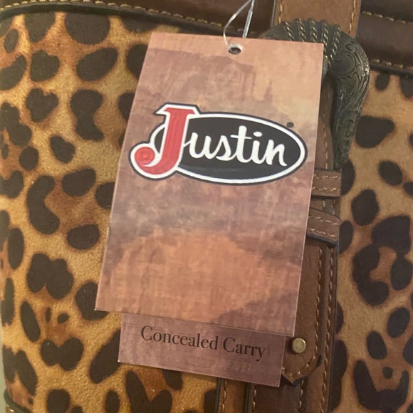 Justin Boots Women's Leopard Print Purse Concealed Carry. NWT. Inside Pockets - Picture 3 of 9